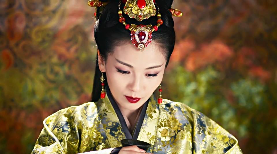 推荐十部顶级宫斗剧给大家，部部收视率高，百看不厌