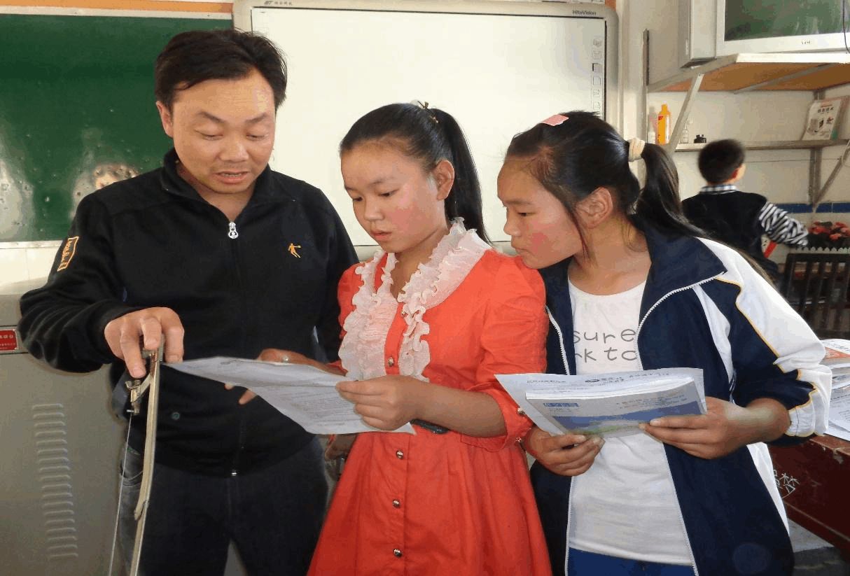 “985里少有寒门学子”，老师的一番话，指出了家庭环境的重要性