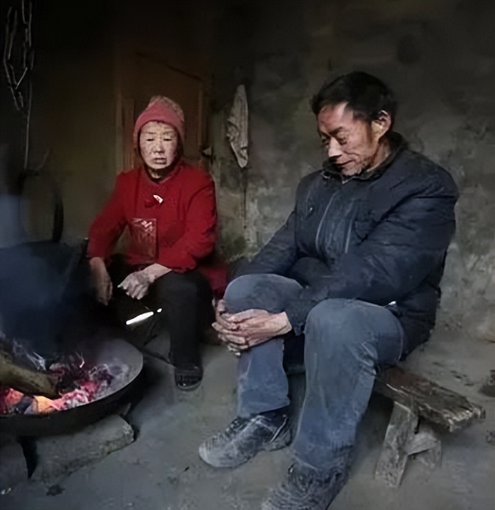 董宇辉的老乡，当初草根逆袭，红遍全网，如今被骂成这样