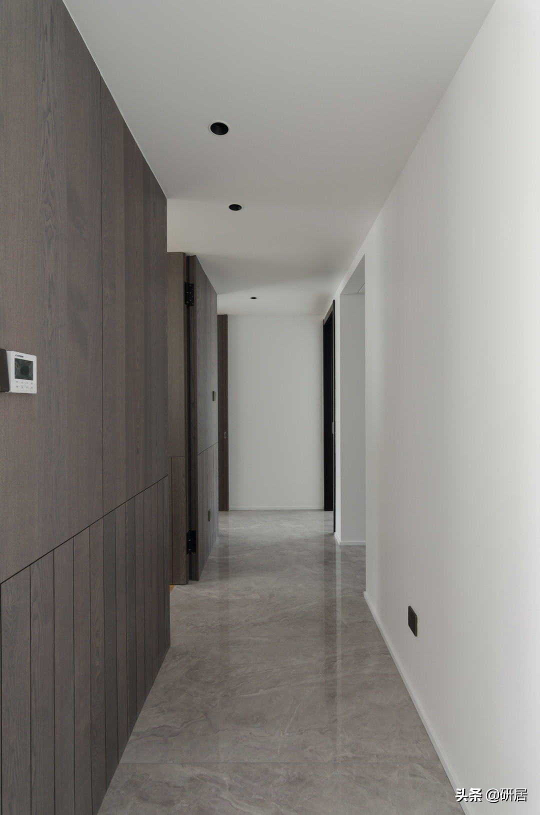 这对夫妻很理性，把家装成了简约风，没想到越是简单的装修越舒服