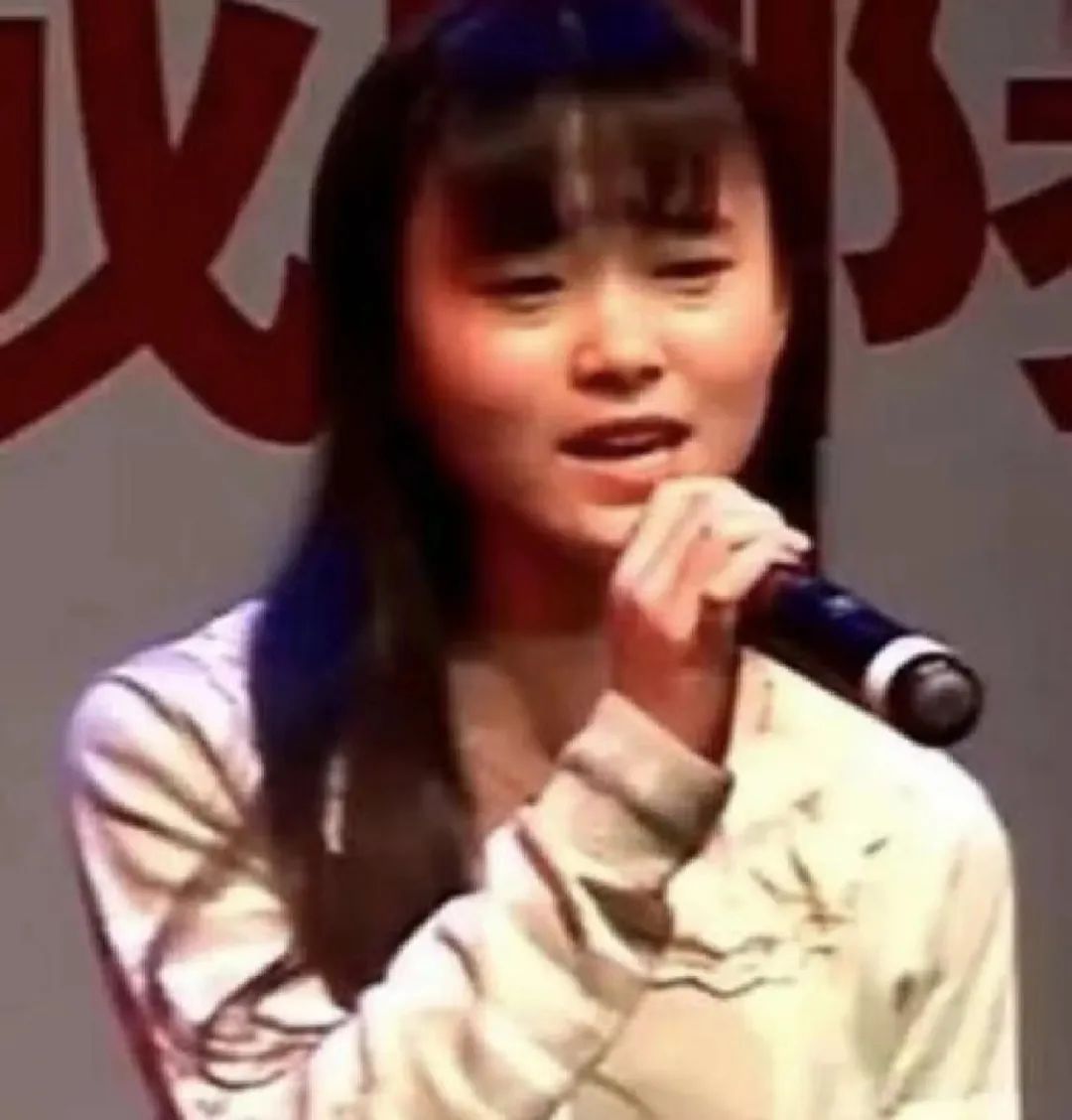 鞠婧祎：从平平无奇的土味路人，蜕变成氛围感女王