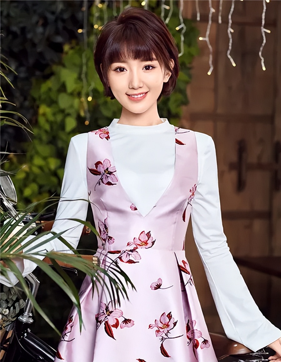 同样是“齐耳短发”，杨紫清爽减龄，迪丽热巴让人不忍直视