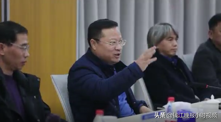 电焊工工资,电焊工工资多少钱一月