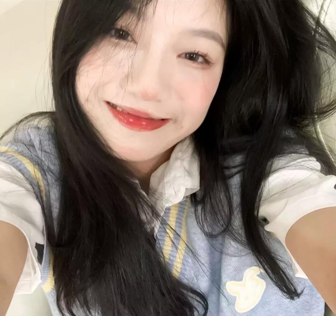 朋友圈自拍文案(搞笑版)