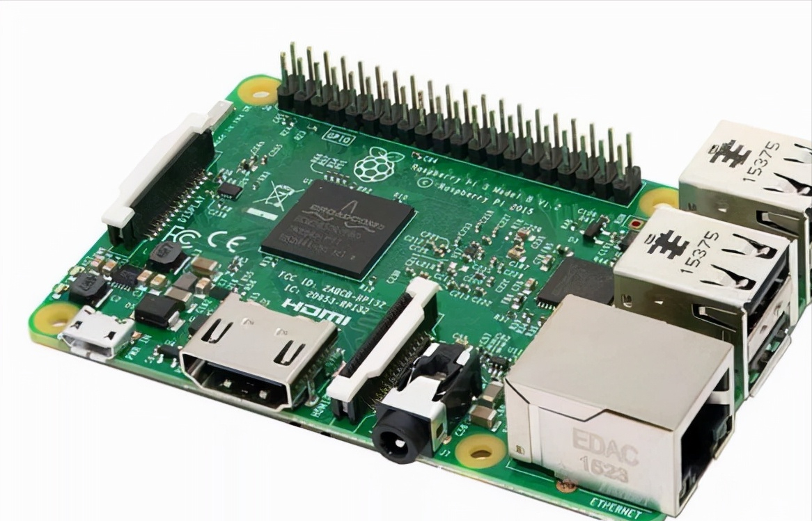 pci,agp和isa中,以及其他的一些接口,跳线,处理器的插座,在老主板的