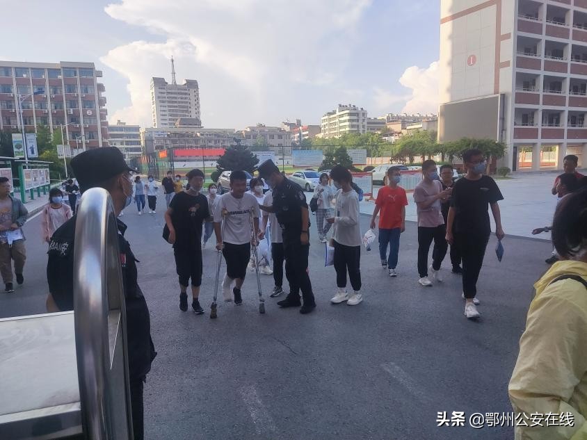 特警支队以“四好措施”圆满完成中考安保任务