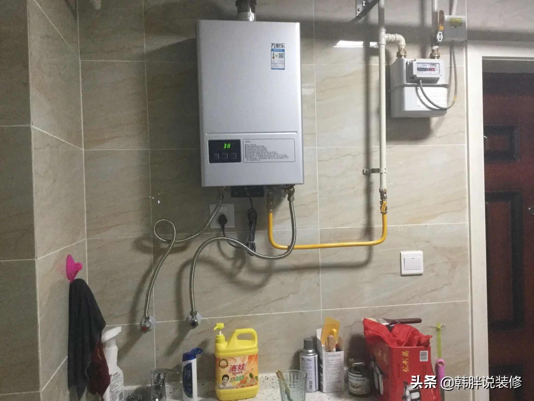 电热水器VS燃气热水器，哪个更省钱？真是不比不知道，一比吓一跳