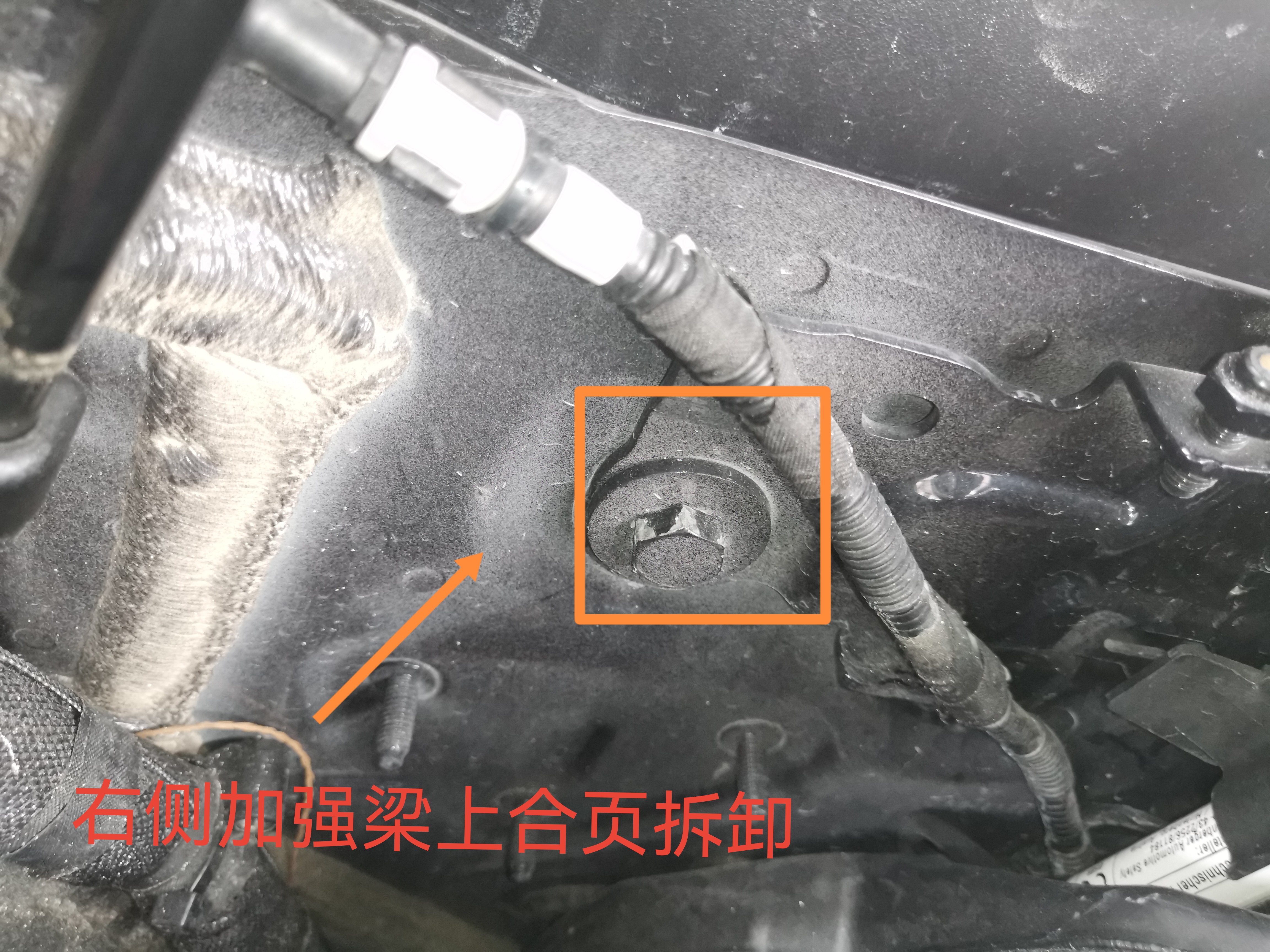 31萬買寶馬325，花了精品車的價格卻買了一個事故車