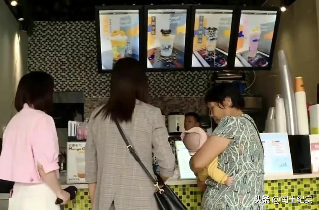 为挽救婚姻，女子40岁冒险生孩子，丈夫：我有儿子，你生的我不要