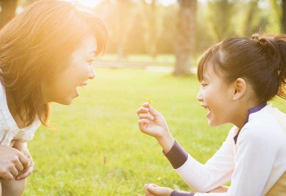 2岁宝宝说话晚被婆婆夸赞“贵人语迟”，儿媳用亲身经历警醒我们