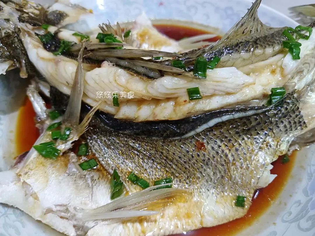 吃猪羊肉不如吃鲈鱼(鲈鱼羊肉不宜同食)