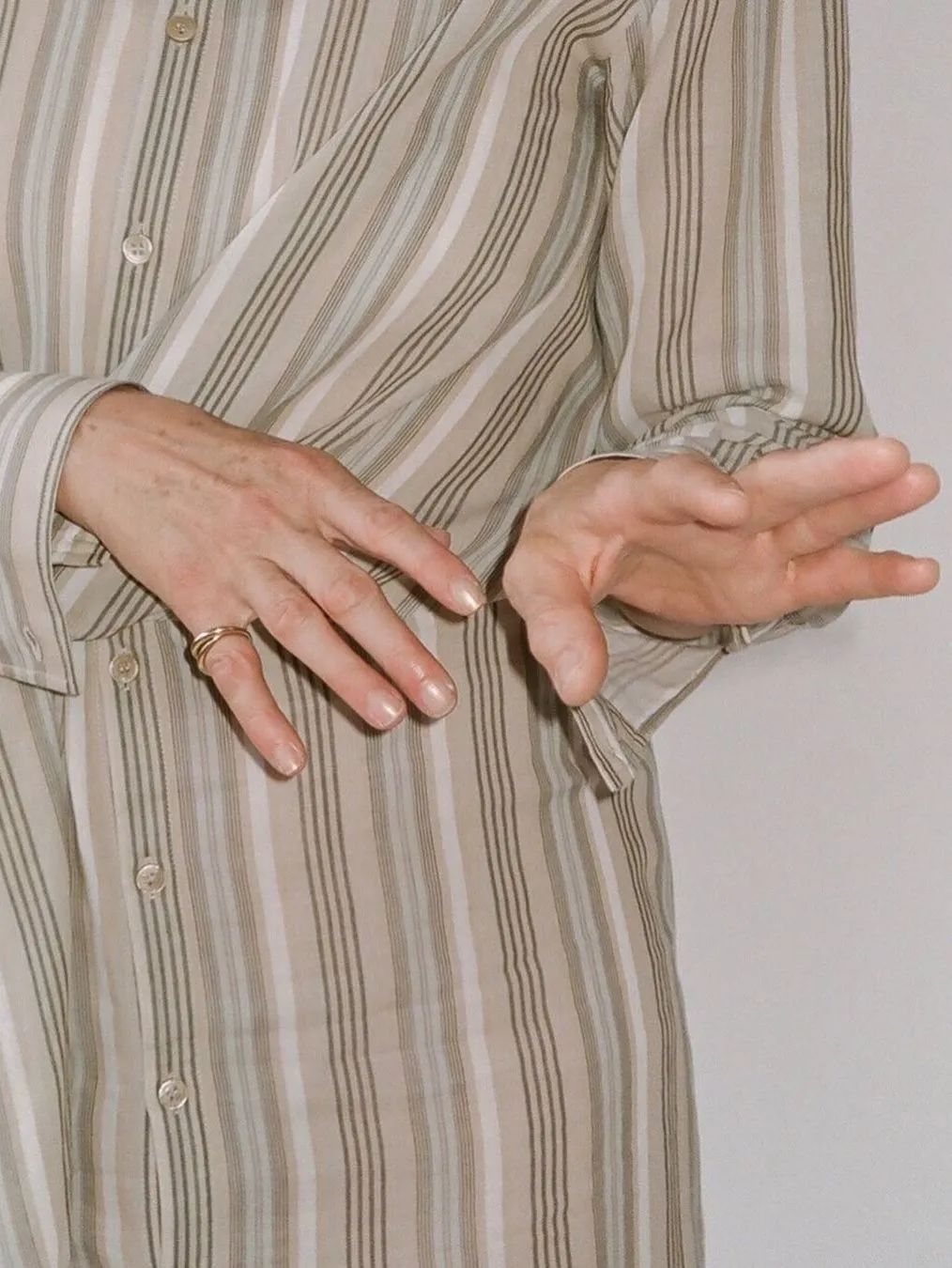 看完《安娜》才知道，不会被讨厌的脸长这样