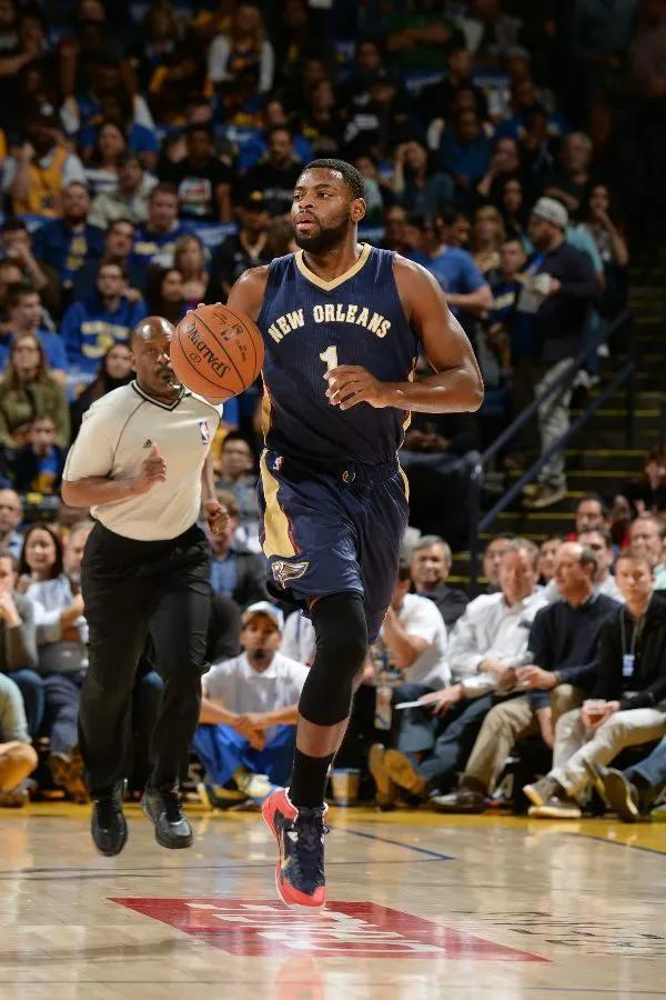 埃文斯欲重回NBA赛场,新秀赛季打出20+5+5被称为小詹姆斯