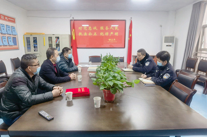 陕铁院领导赴渭南市公安局经文保支队走访座谈并举行校外法制辅导员聘任仪式