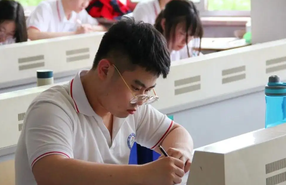 2022高考时间已敲定，与往年相比稍有调整，今年考生要早了解