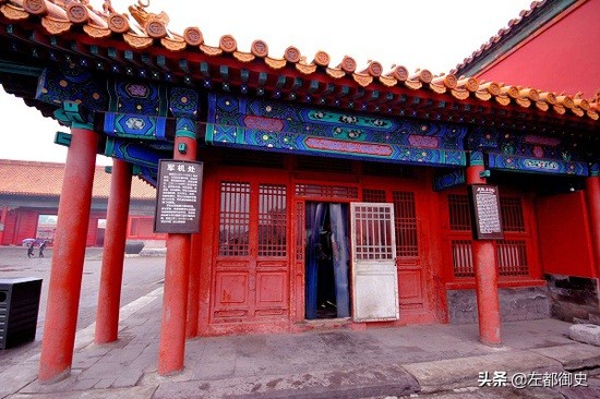 索尼、鳌拜等四辅臣都没有担任过大学士，是资格不够还是看不上？