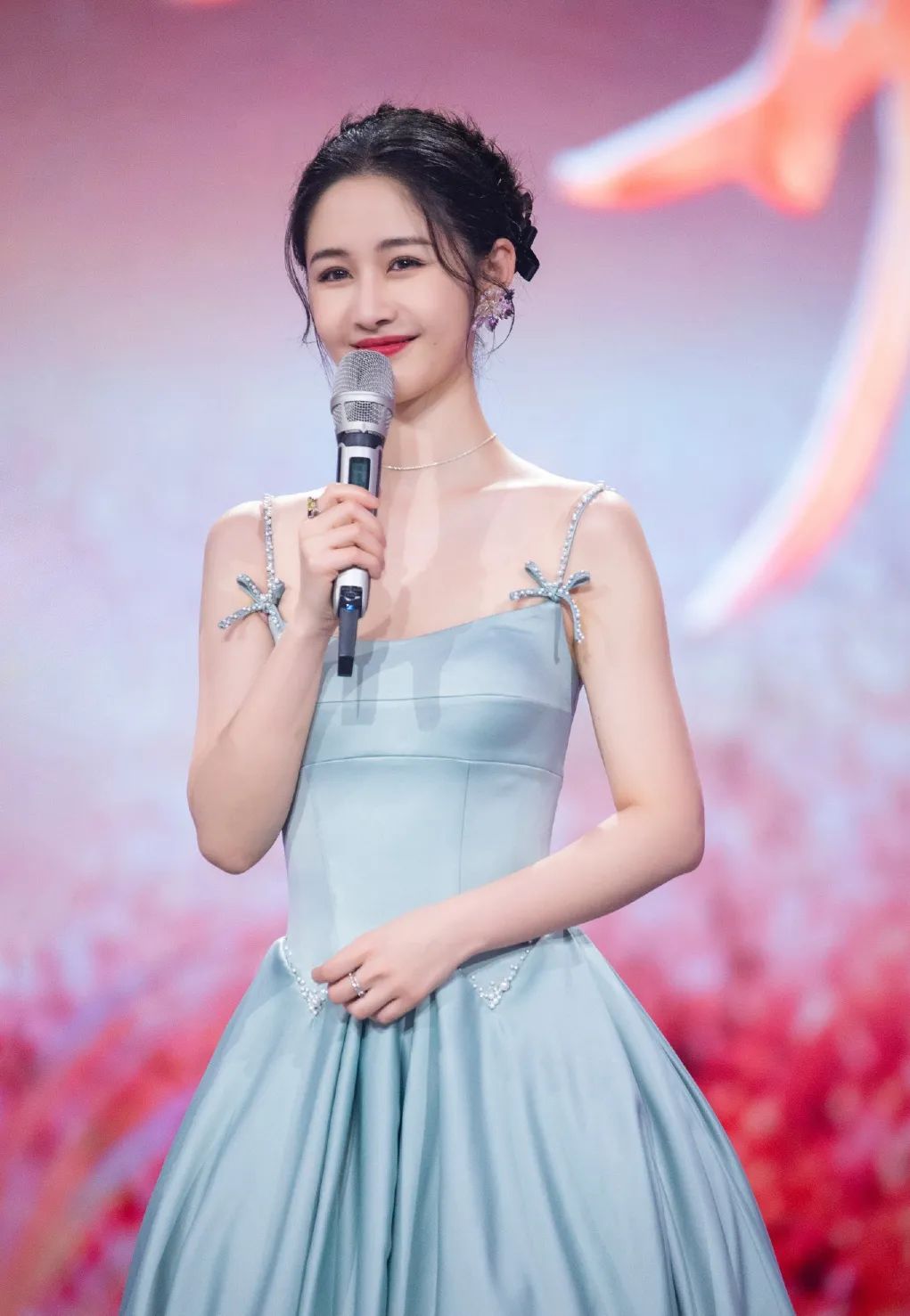 业精于勤学而不倦，梁田花开正当时