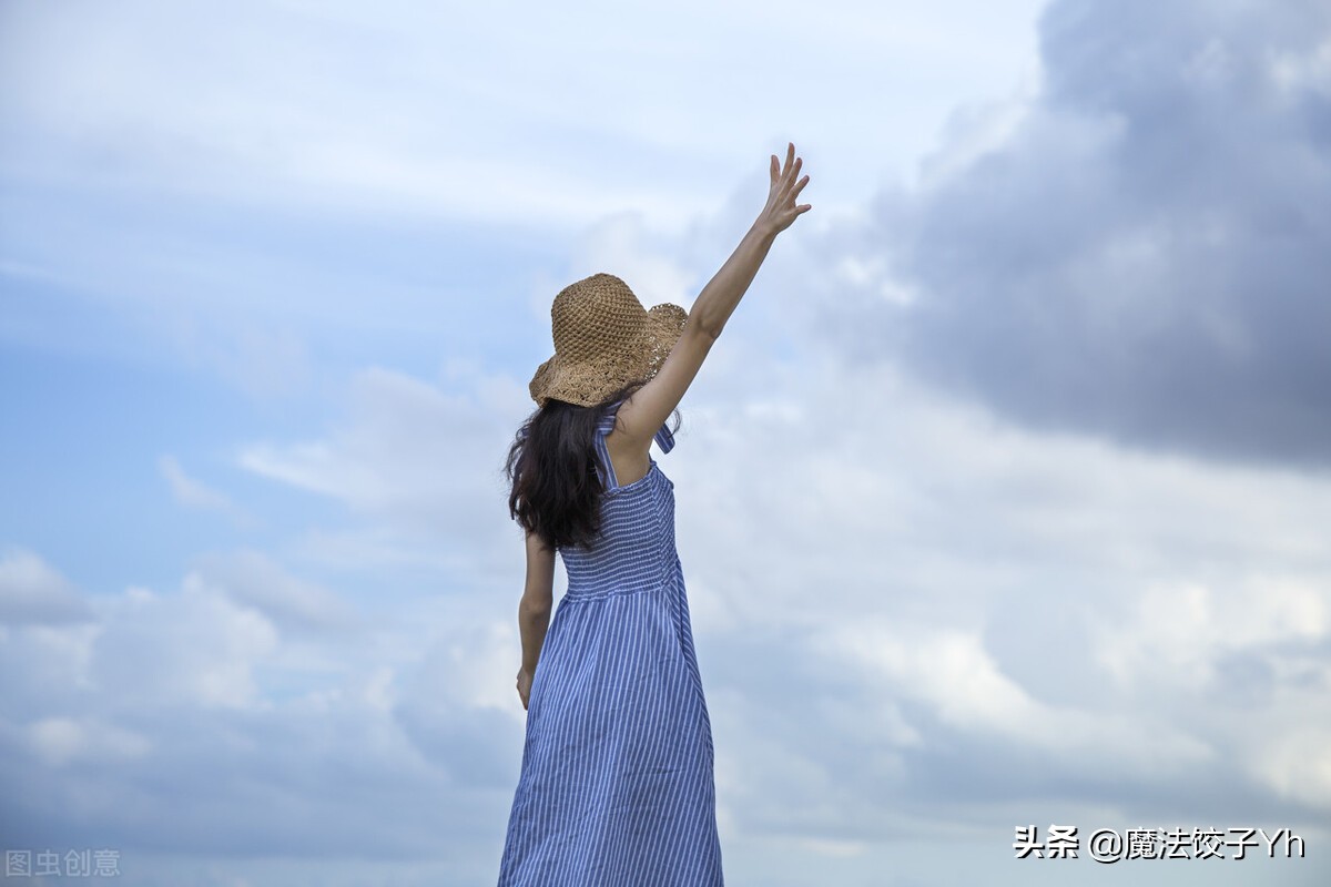 世上最美好的相遇，不是在路上，而是在心里，默默相伴