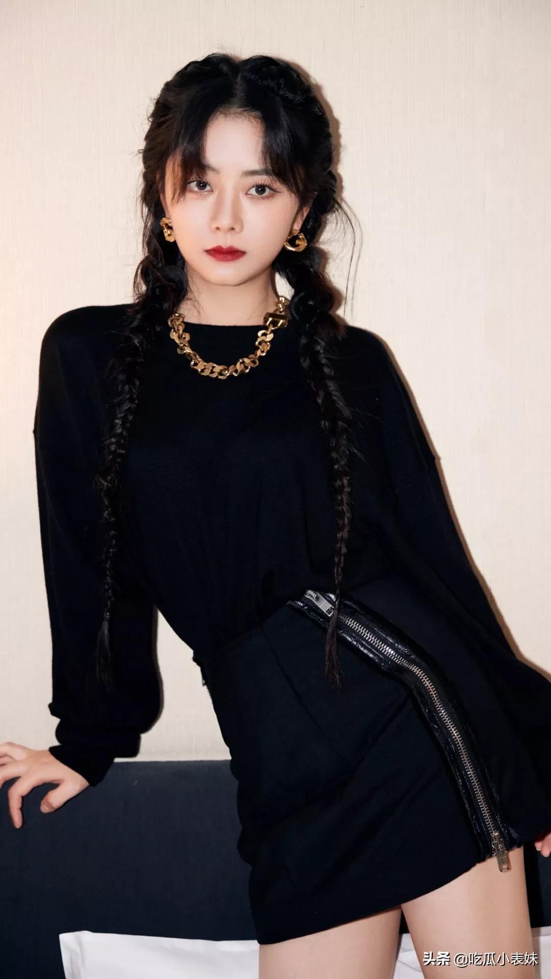 谭松韵，迷人的娃娃脸，甜美可爱