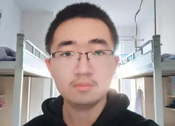 佩服！这9位“超级学霸”：保持专业第一，全部保送清华北大，来自同所大学！