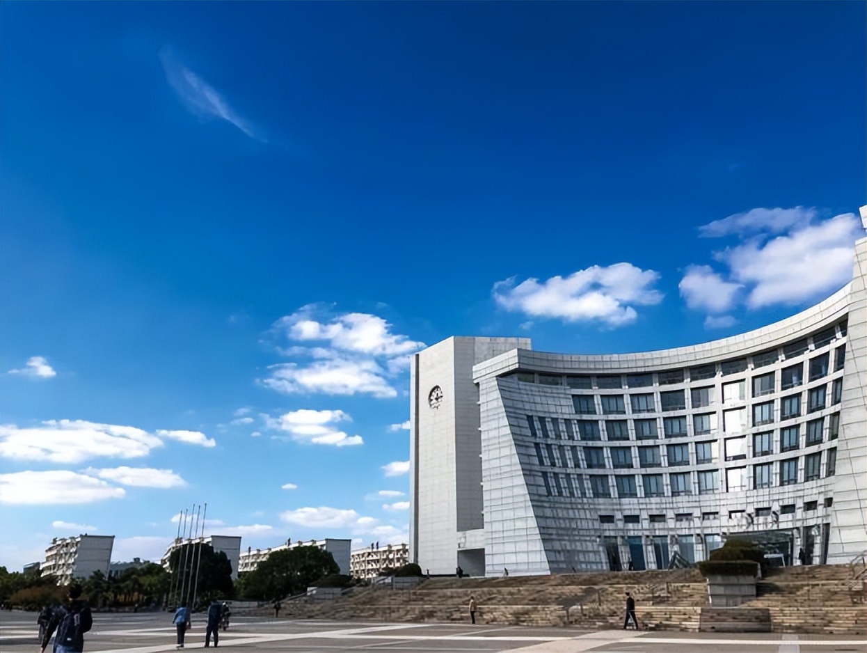 推开“三扇窗”，揭开上海大学的绝佳美景！每一帧都是画，美出新高度！