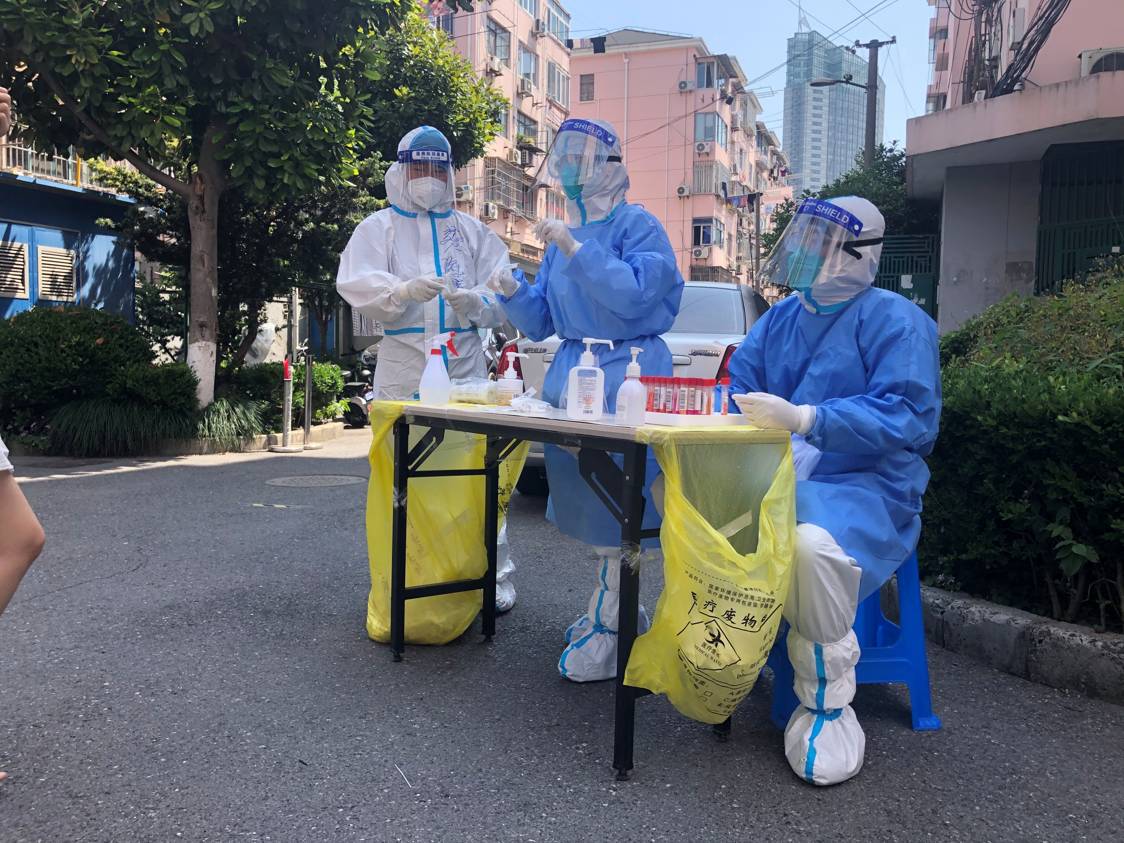 致敬疫情下白衣天使的祝福语10句，赞美大白们的祝福语