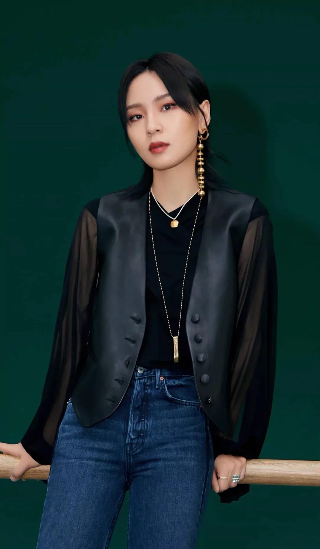 周笔畅美丽的图片