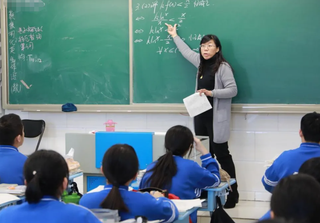 “非师范生不得从教”呼声高涨，相关部门做出回应，家长表示赞同