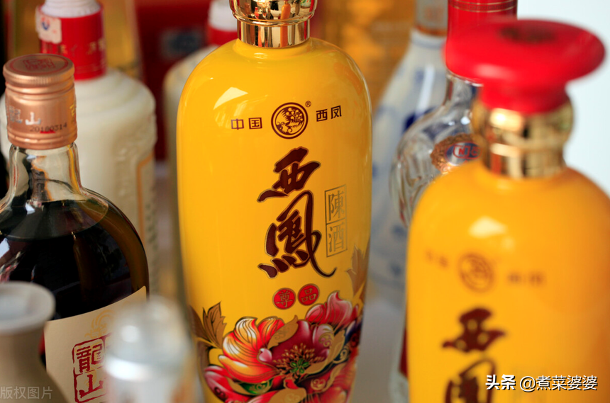 中国哪里产的白酒口感好？8大白酒排名榜，看看你喝过几款？