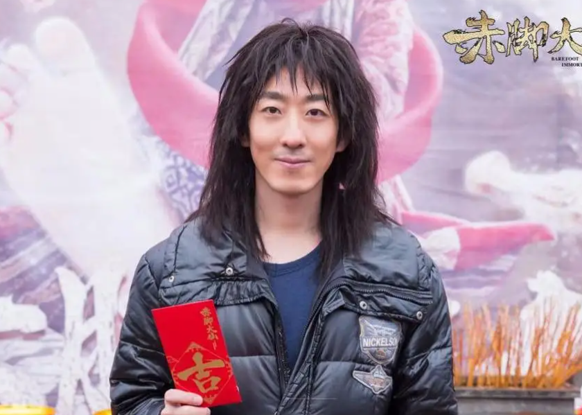 凹凸不平崎岖脸大PK！活久见，鞋拔子见了都有优越感