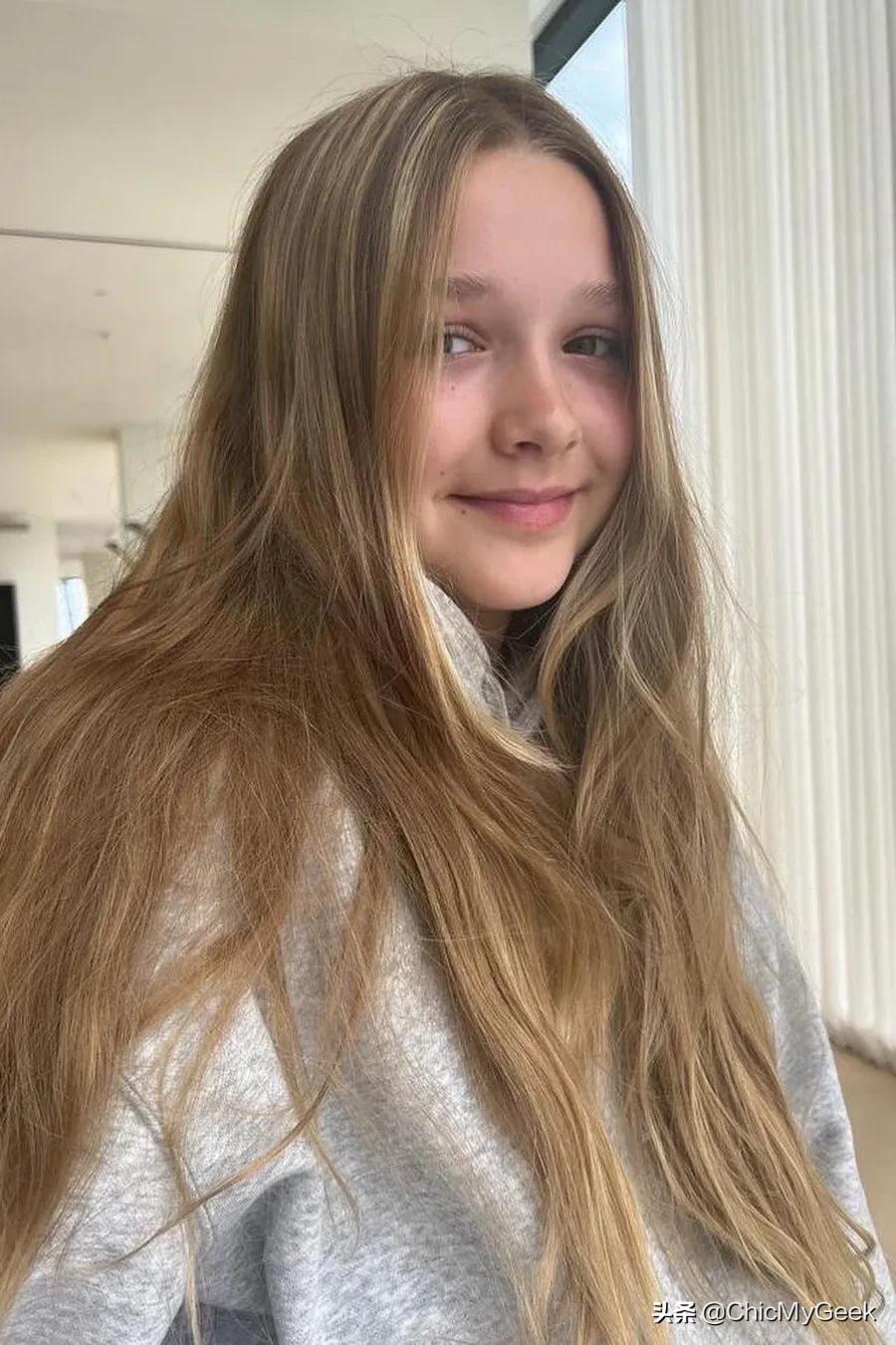 贝小七11岁了！不愧是全家最宠，贝克汉姆夫妇和三哥哥大阵仗庆生