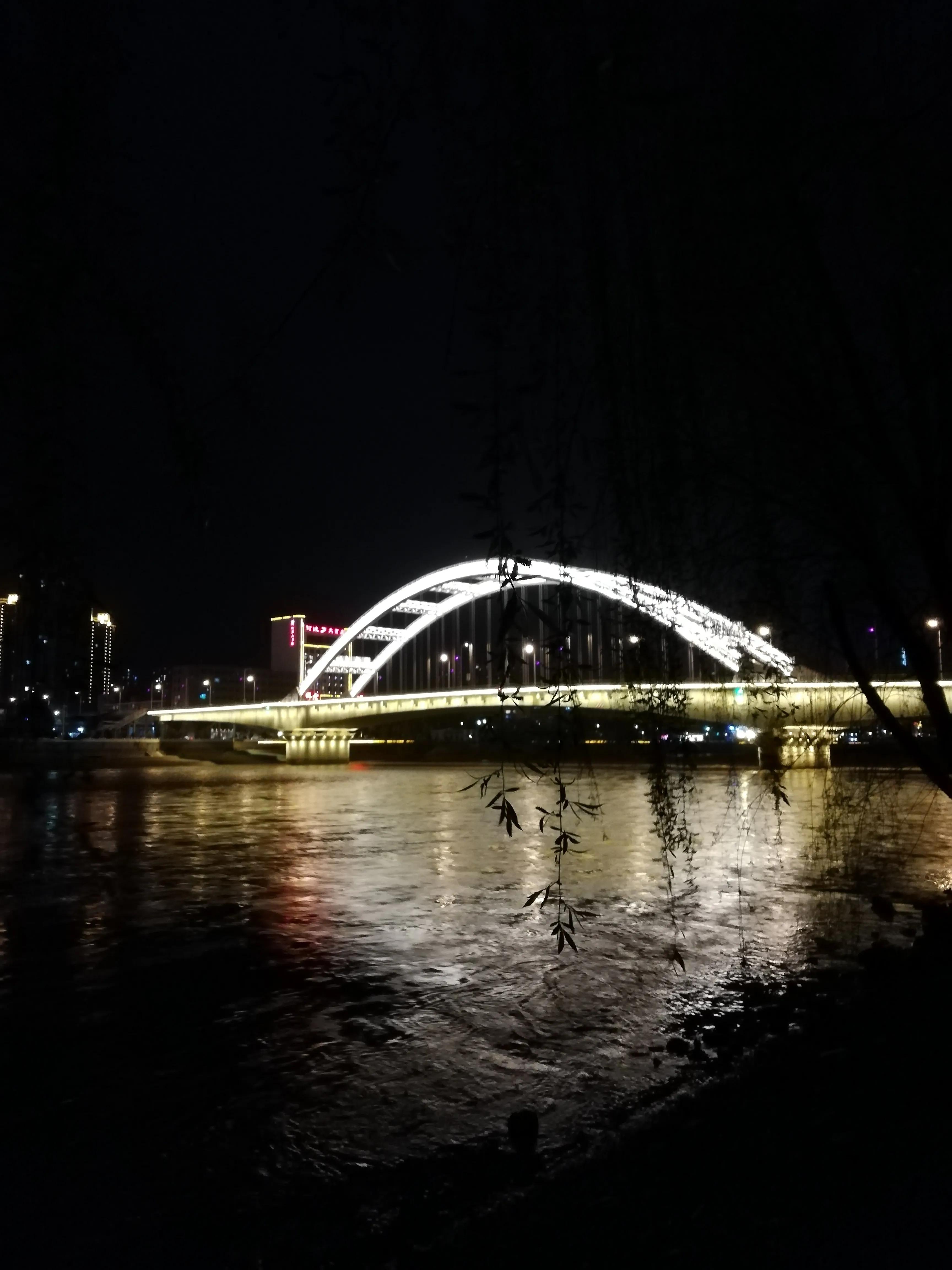 形容夜凉的句子唯美_晶羽科技