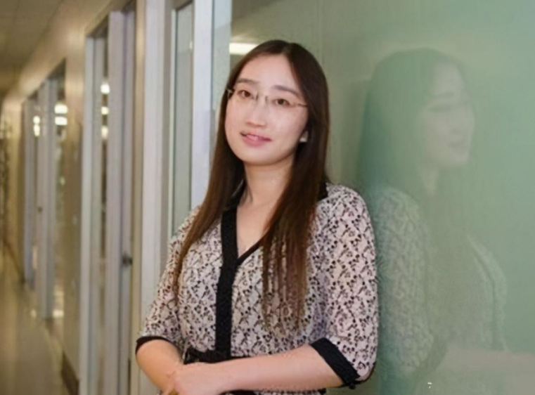 学术界四大“妲己”，精彩堪比邓文迪，高学历背后是怎样的经历