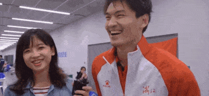 美女记者x世界冠军！王冰冰徐嘉余恋爱了？
