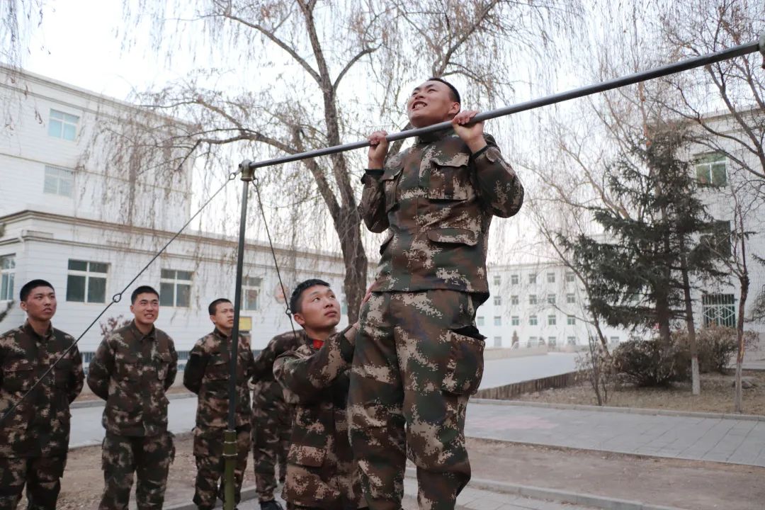 侯<a href=http://www.cngansu.cn/news/ target=_blank class=infotextkey></a>ܶӣʿ٣̤