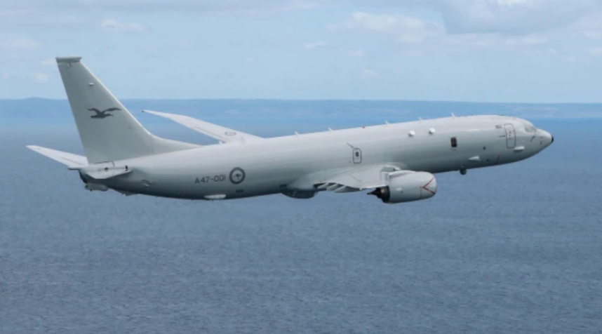 澳軍機在南海碰瓷，發動機吸入殲16投放的干擾彈，澳反對中國抱怨