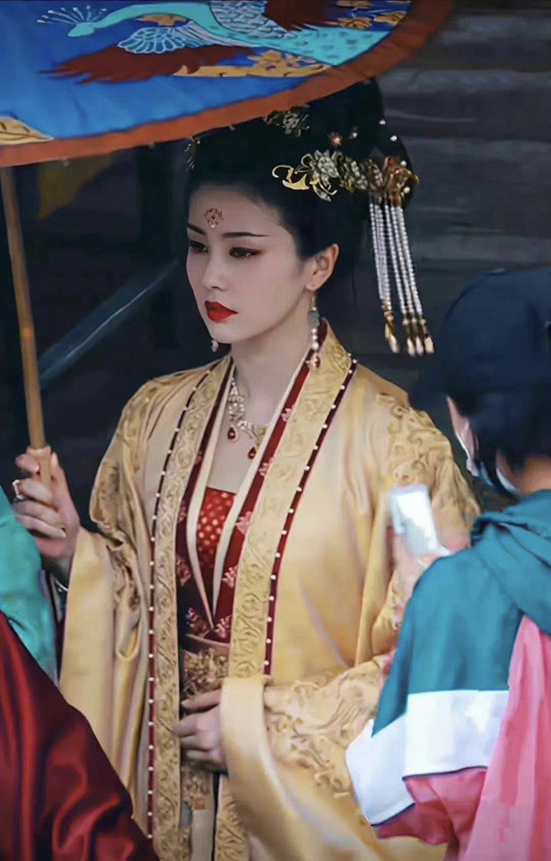 2022年10位女星最新接拍「古装角色」，赵丽颖变魔王