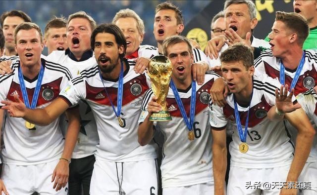 德国意大利都四获世界杯冠军，但意大利有一项纪录对标五星巴西