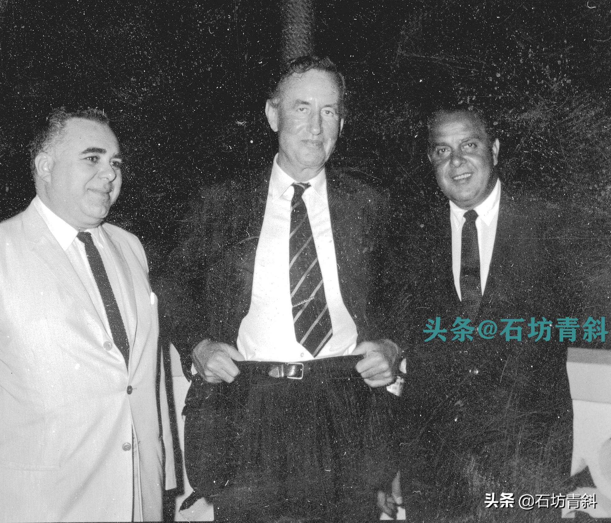 从被淘汰到被选中的罗杰·摩尔，为何拍摄007系列从不连签？