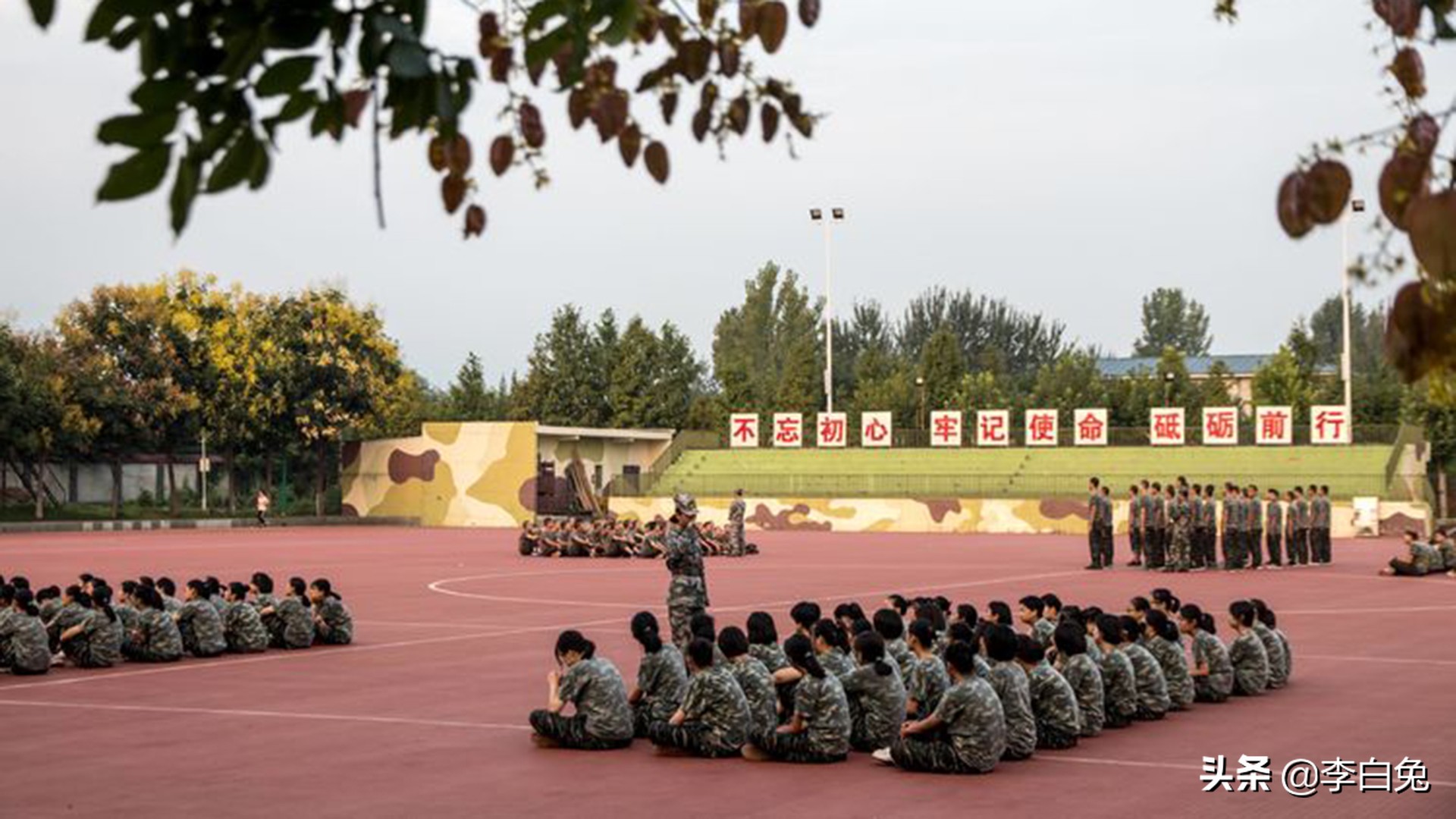 11年小伙被武汉大学“录取”，上学4年后蒙了，学校：没录取你啊