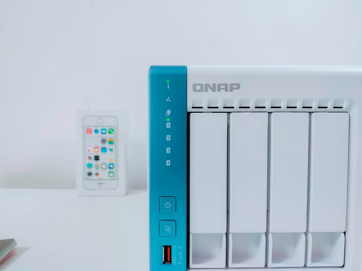 云盘也能做本地存储，威联通TS-462C评测：家庭数据中枢