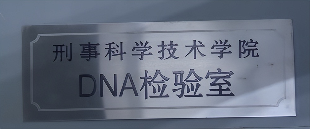 在殡葬专业上课，每天认真学习如何把人送走