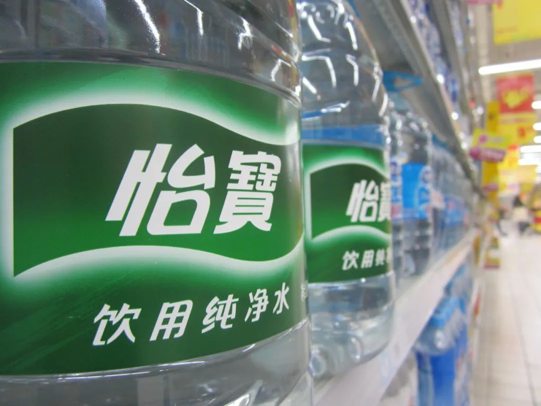 怡宝 PK 农夫山泉：创立早了13年，利润不及20%
