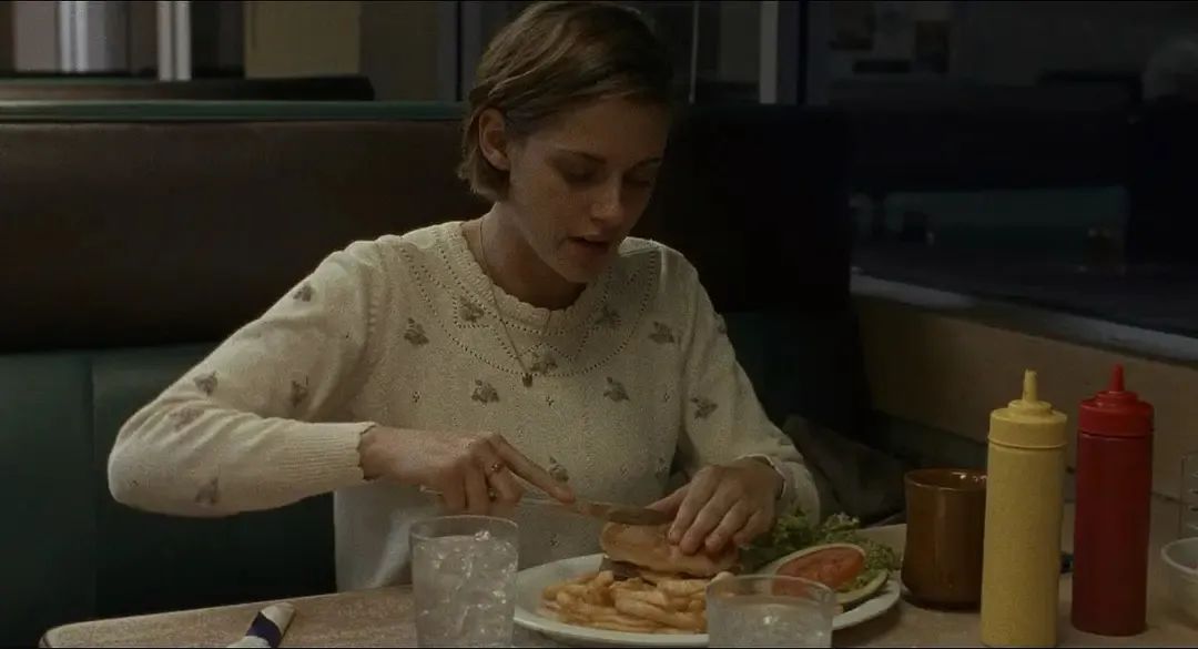 《某种女人》：卑微又满足地恋上一个人，是一种怎样的体验？