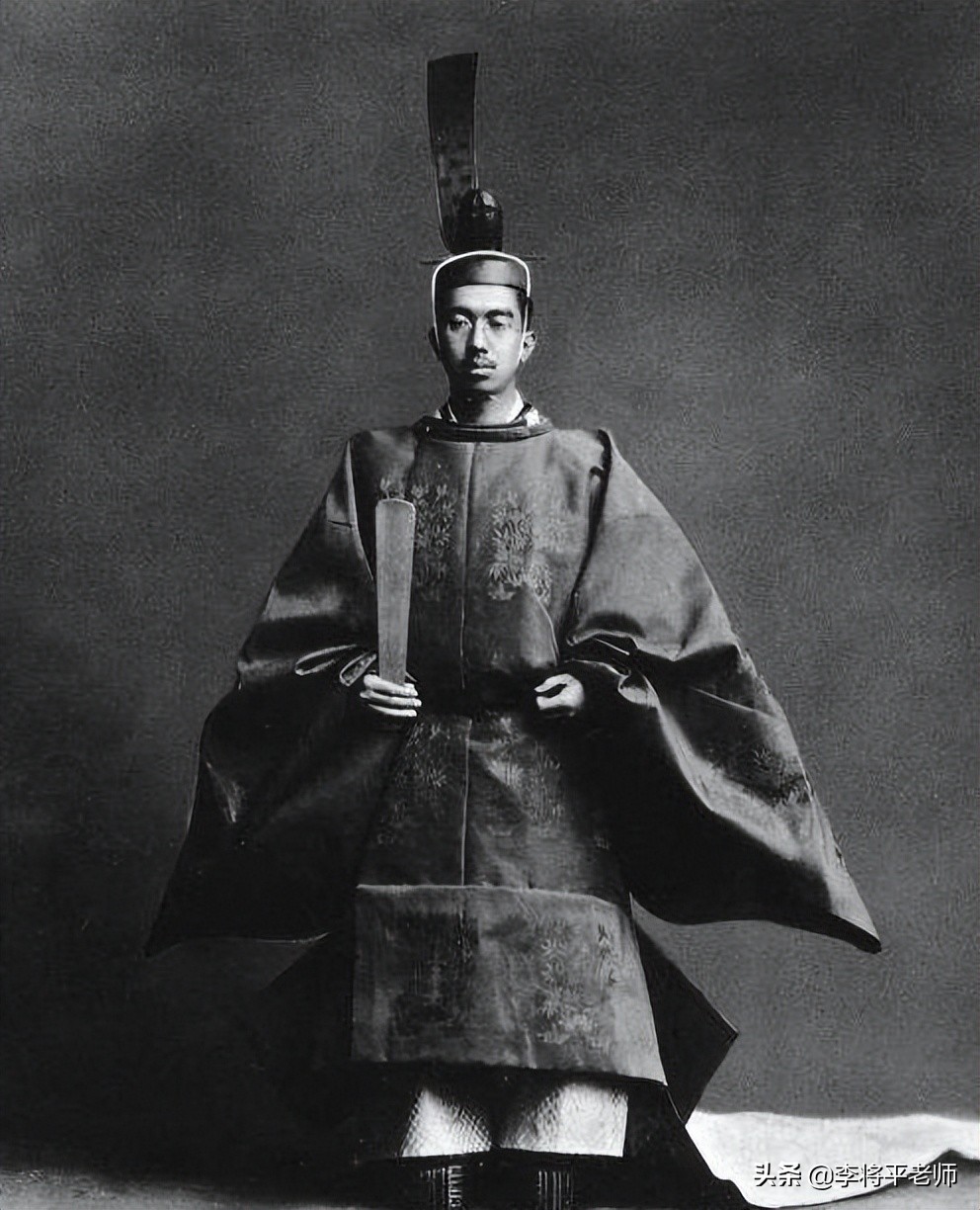 以倭代华！毒教材未完，电视剧又来，某剧全员穿定制日本服