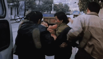 15年后再看《盲山》才懂：被拐卖的女大学生白雪梅为何逃不出大山