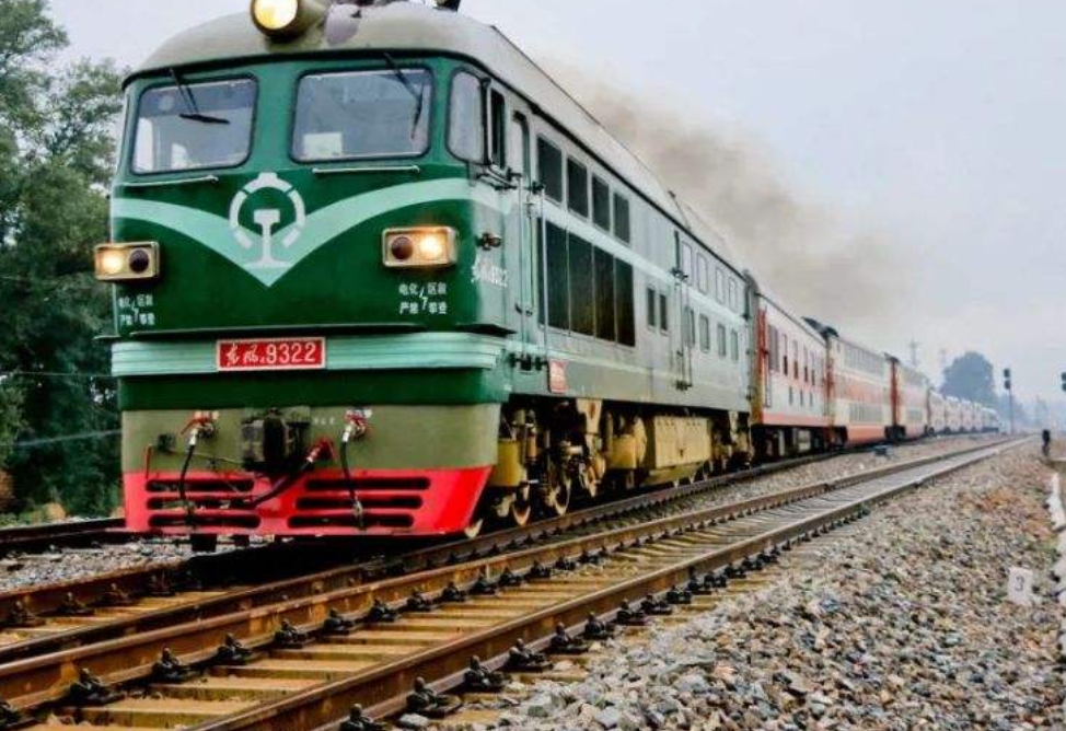 1990年，17岁学生残忍杀害一对上海母女，用铅笔在桌上留下6个字