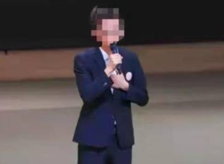 重点小学班主任，一年内向家长借钱320多万，真相叫人后背发凉