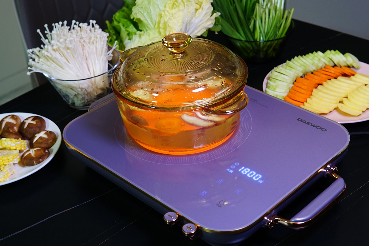 先暖胃再暖心，大宇电陶炉不挑锅具，美食在家轻松做