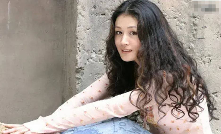 谁说她没年轻过？别小瞧了这些“妈”！她们惊艳四座时你还在玩泥